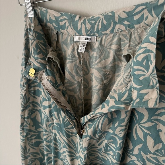 Amuse Society Jamie Pant Tropical Beach Vacation in Green/Cream Size Small - Picture 7 of 11